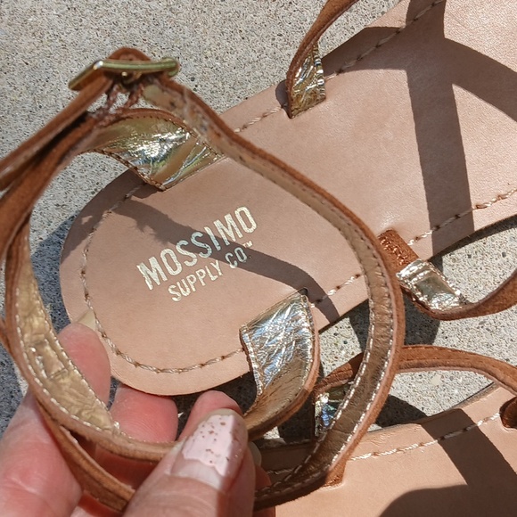 Womens Mossimo Supply Cognac Gladiator Strap Brown Sandals Sz 7.5 EUC - Picture 4 of 10